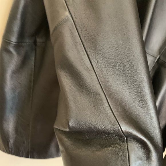 Woman leather single button jacket - Picture 3 of 14